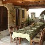 Il Borghetto ファームステイ モンテファルコ