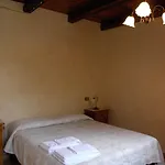 Il Borghetto ファームステイ モンテファルコ