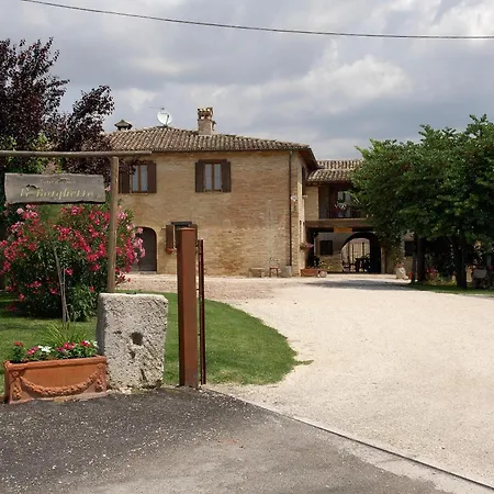 农家乐 阿格瑞图瑞斯莫波尔格托酒店 *