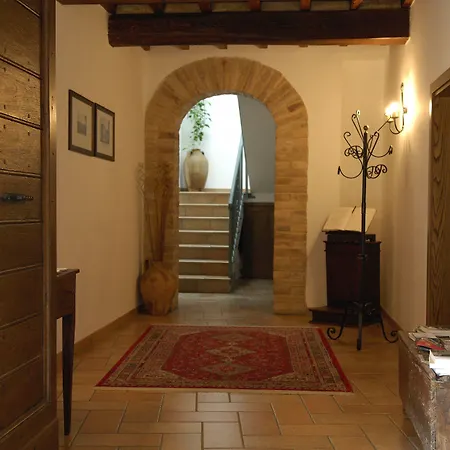 Il Borghetto * モンテファルコ